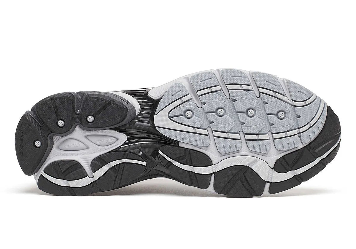 Saucony Omni 9 – Blanc/Gris