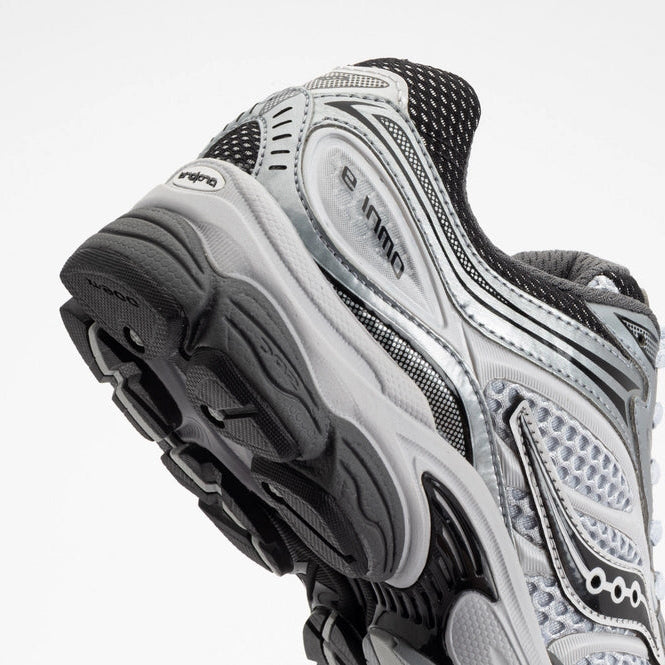 Saucony Omni 9 – Blanc/Gris